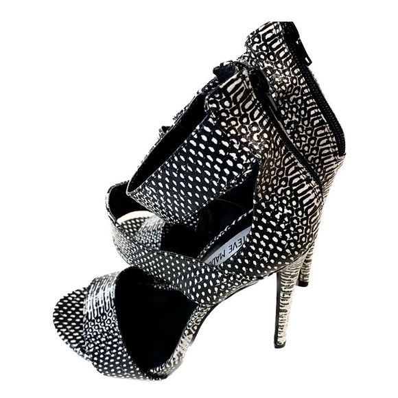 Steve Madden ‘Mira’ Heels in Black Size 7M - Picture 4 of 10